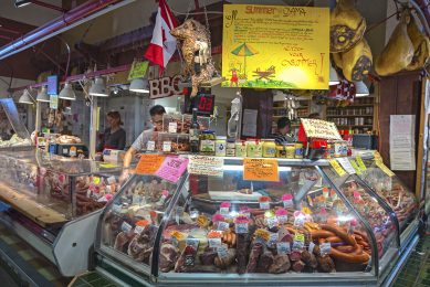 Pork abundantly for sale in a shop in Vancouver, BC, Canada. - Photo: Shutterstock