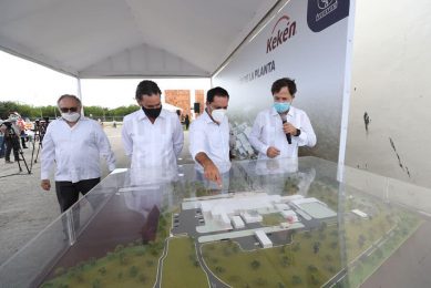 The miniature model of the new plant in Yucatán. - Photo: Grupo Kuo