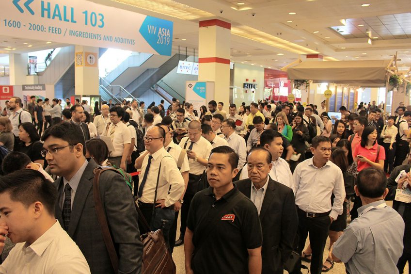 Agricultural professionals lining up to enter the 2019 edition of VIV Asia. Photo: Vincent ter Beek