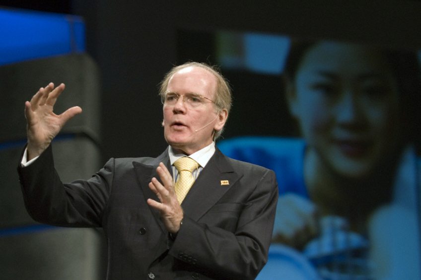 Dr Pearse Lyons speaking during the opening session of the 2006 Alltech International Symposium. Photo: Alltech
