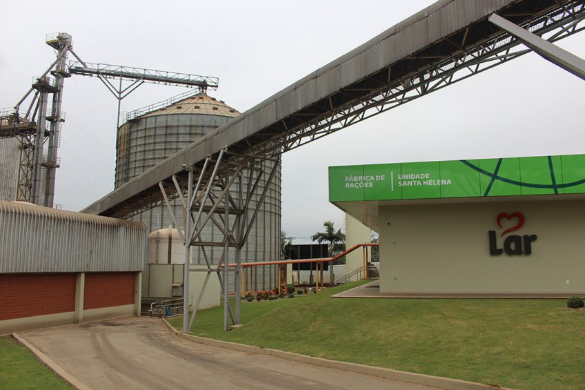 The Lar feed mill in Santa Helena, PR, Brazil. Photos: Vincent ter Beek