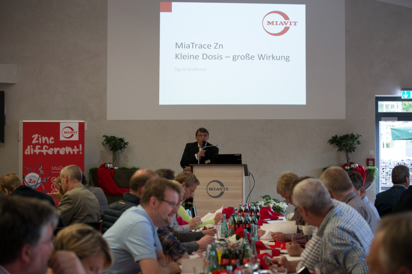 Among the 120 guests of Miavit were veterinarians and animal feed producers from all over Germany.