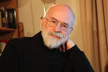 Sir Terry Pratchett wins pig prize