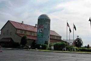 US Fair Oaks Farms starts pig adventure