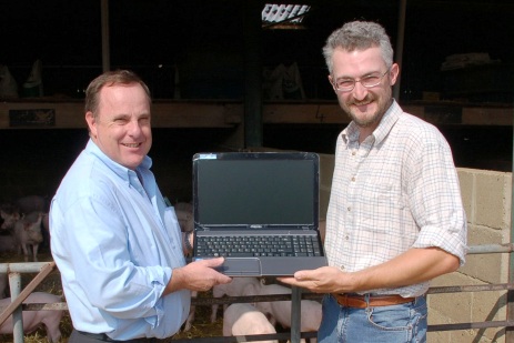 Norfolk farmer wins laptop and pig-recording package