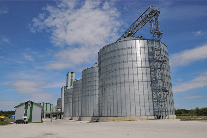 Stocks of grains cannot be transported away from silos in Ukraine due to the war and could lead to shortages elsewhere. - Photo: Canva