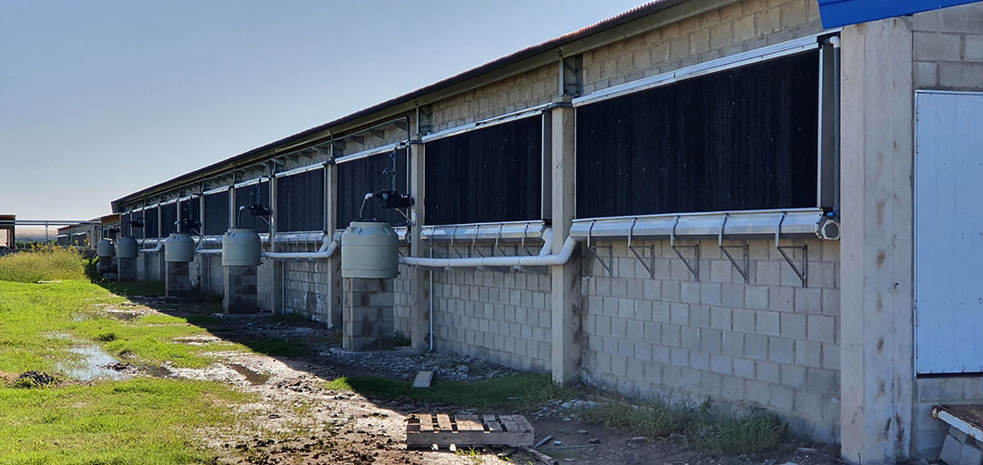 Every unit has curtains, blades or other wind breakers to prevent the ever-blowing wind creating too much draft.