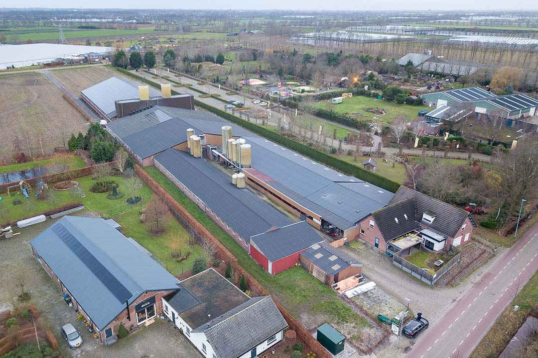 Aerial picture of De Vaart farm.