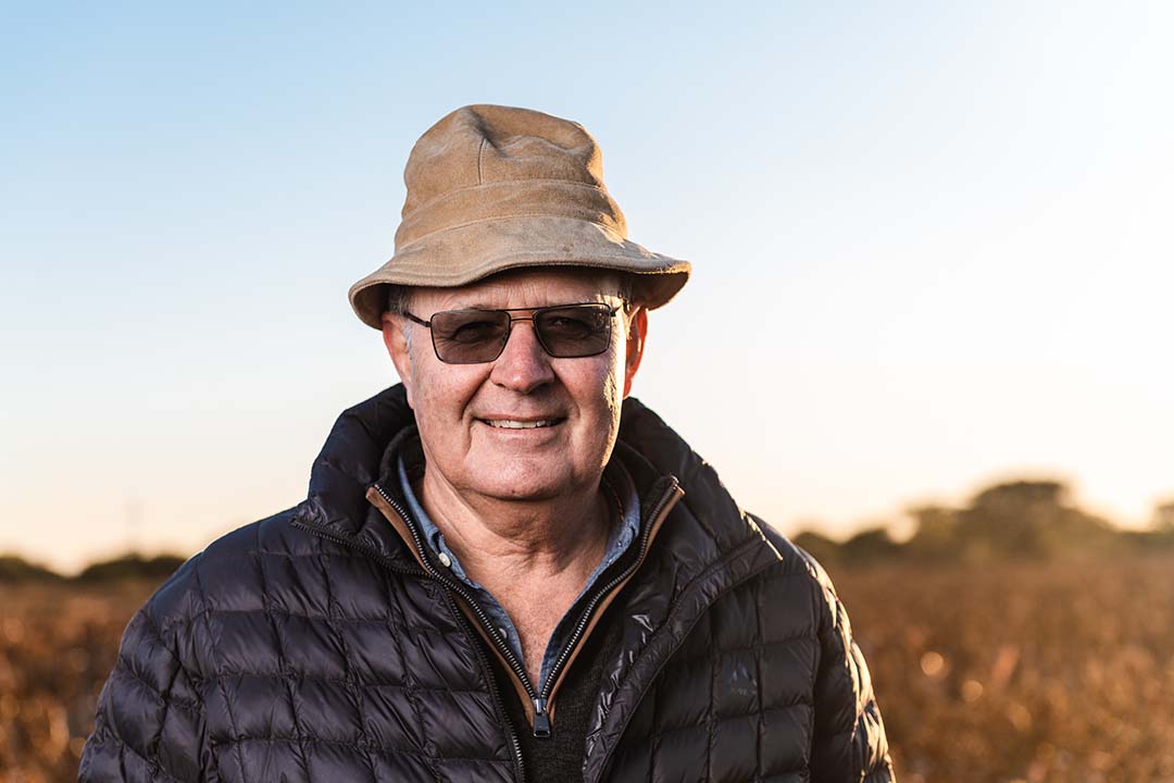 Johan van der Walt (67) owns Walt Landgoed, located in the Settlers area of the Limpopo province in northern South Africa. The farm has a multi-site farrow-to-finish division, in addition to crop and cattle divisions. For reasons of privacy the farm refused to share technical details on farm size. The grain crops are used to mix own feed on the farm for the pigs. Van der Walt uses genetics from Topigs Norsvin, with the TN70 sow used for the mother line and the TN Tempo for the terminal boars. Pigs are slaughtered at 22 weeks of age at the latest, with a live weight of between 110kg to 120kg. Photo: SAPPO